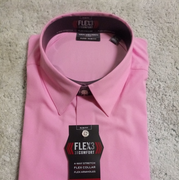 Van Heusen Slim Fit dress shirt - Picture 1 of 3